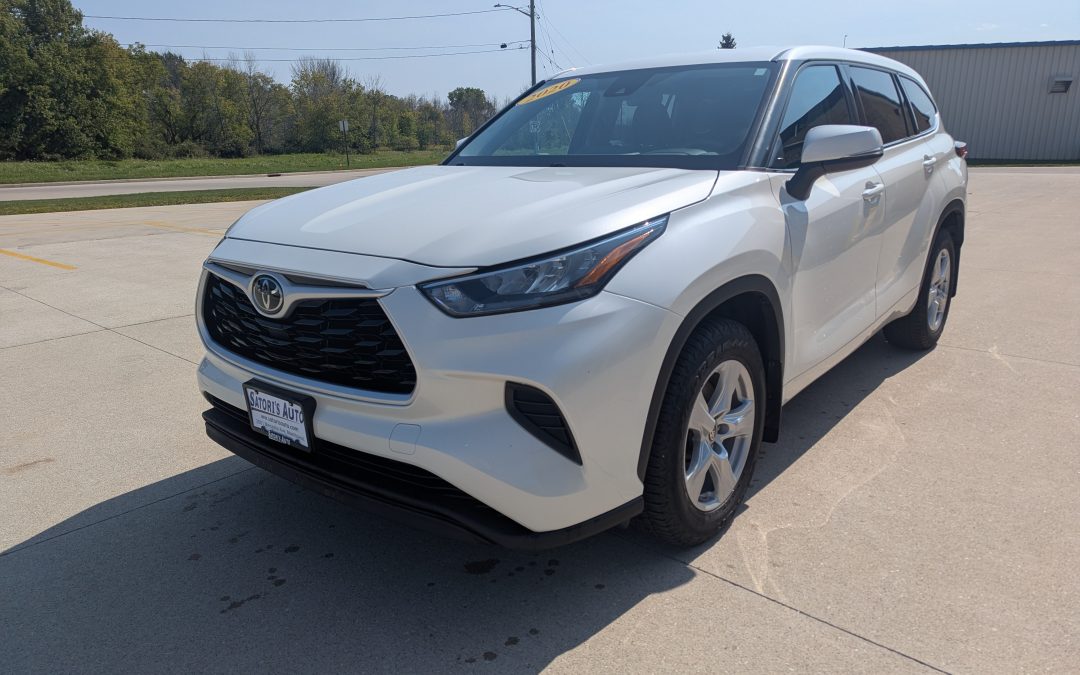 2020 Toyota Highlander LE
