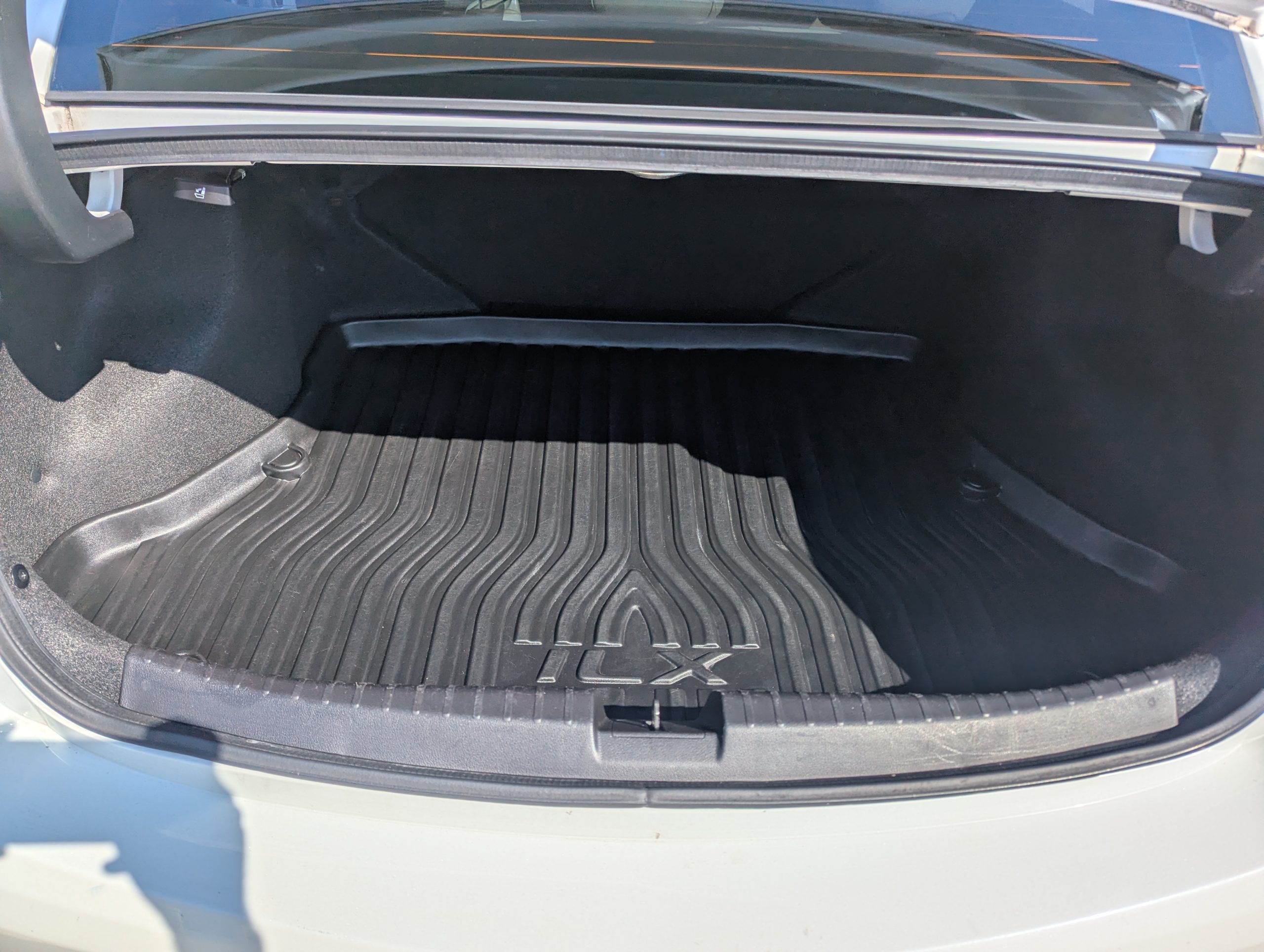 2017 Acura ILX Premium Technology Plus photo 15