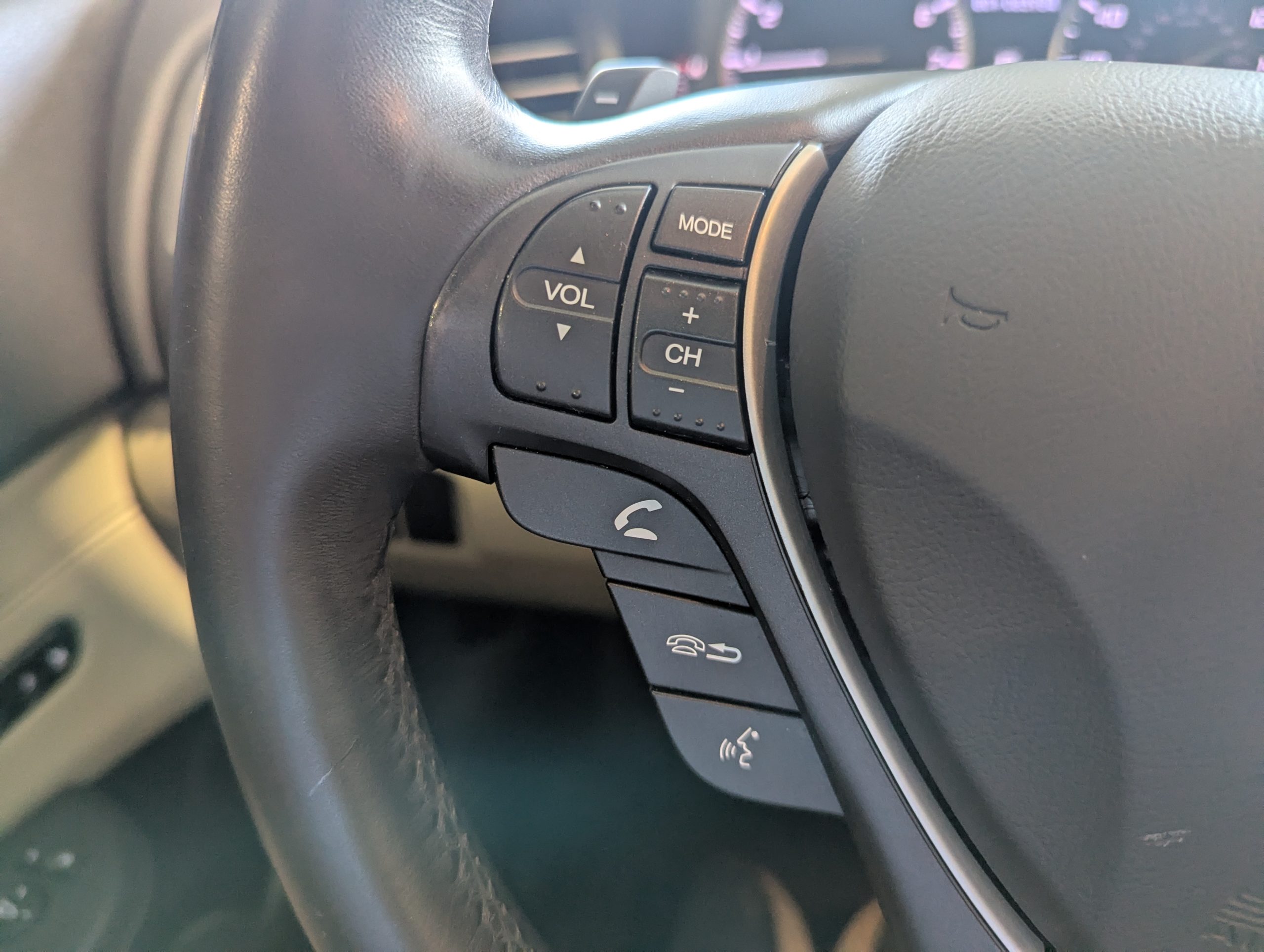2017 Acura ILX Premium Technology Plus photo 10